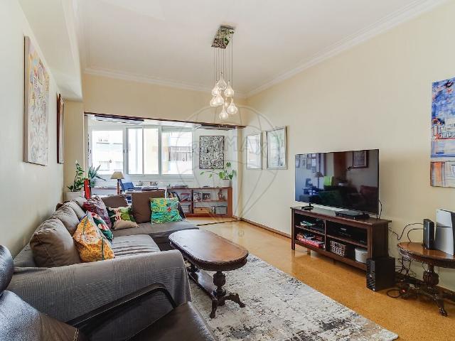 Apartamento T3 à venda em Póvoa de Santo Adrião e Olival Basto, Odivelas RE/MAX Portugal