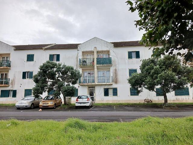 Apartamento T3 à venda em Rabo de Peixe, Ribeira Grande RE/MAX Portugal