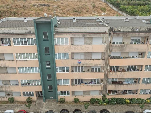 Apartamento T3 à venda em Riba de Ave, Vila Nova de Famalicão RE/MAX Portugal