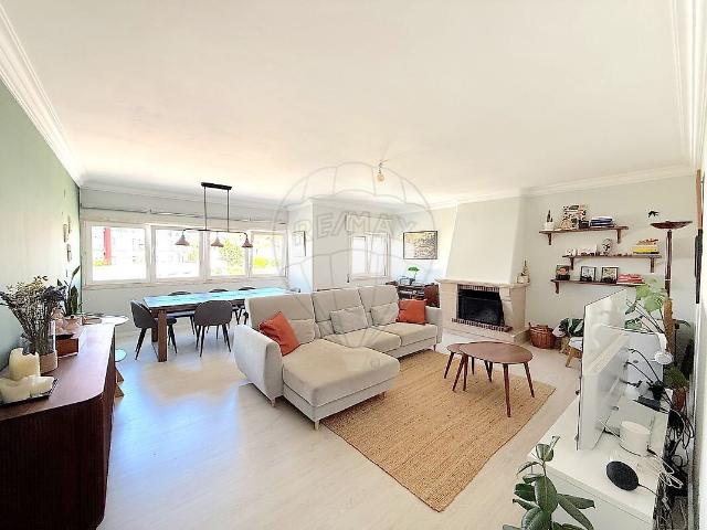 Apartamento T3 à venda em São Domingos de Rana, Cascais RE/MAX Portugal