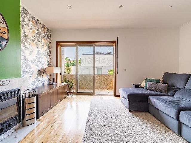 Apartamento T3 à venda em São João da Madeira, São João da Madeira RE/MAX Portugal
