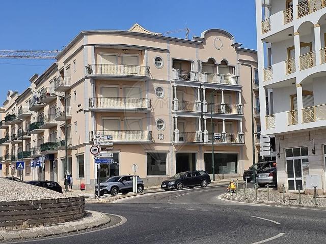 Apartamento T3 à venda em São Sebastião, Loulé RE/MAX Portugal