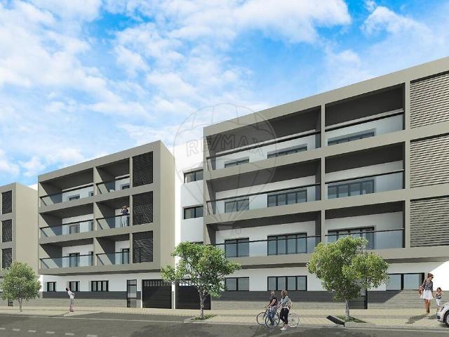 Apartamento T3 à venda em São Sebastião, Loulé RE/MAX Portugal