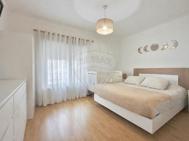 Apartamento T3 à venda em São Sebastião, Setúbal RE/MAX Portugal