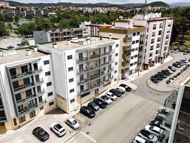 Apartamento T3 à venda em Santa Clara e Castelo Viegas, Coimbra RE/MAX Portugal