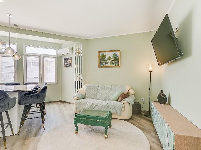 Apartamento T3 à venda em Santa Iria de Azoia, São João da Talha e Bobadela, Loures RE/MAX Portugal