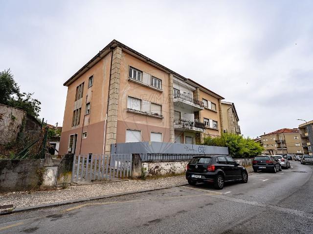Apartamento T3 à venda em Santo António dos Olivais, Coimbra RE/MAX Portugal