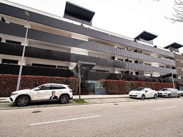 Apartamento T3 à venda em Santo António dos Olivais, Coimbra RE/MAX Portugal