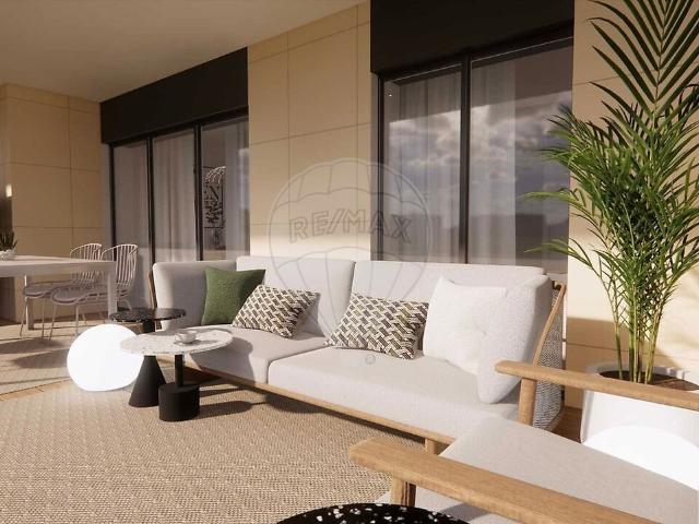 Apartamento T3 à venda em Santo António dos Olivais, Coimbra RE/MAX Portugal