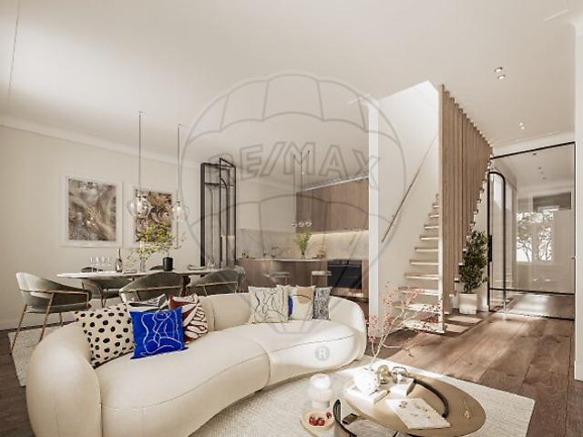 Apartamento T3 à venda em Santo António, Lisboa RE/MAX Portugal
