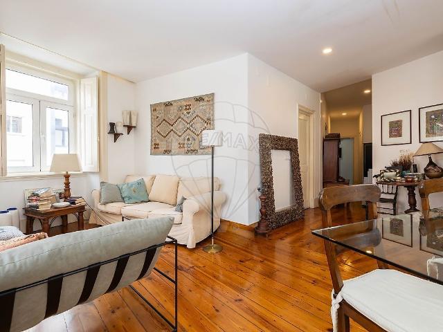 Apartamento T3 à venda em Santo António, Lisboa RE/MAX Portugal