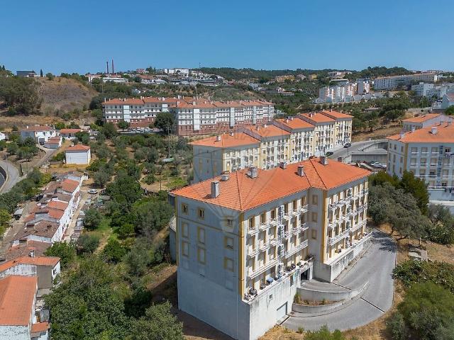 Apartamento T3 à venda em Sé e São Lourenço, Portalegre RE/MAX Portugal
