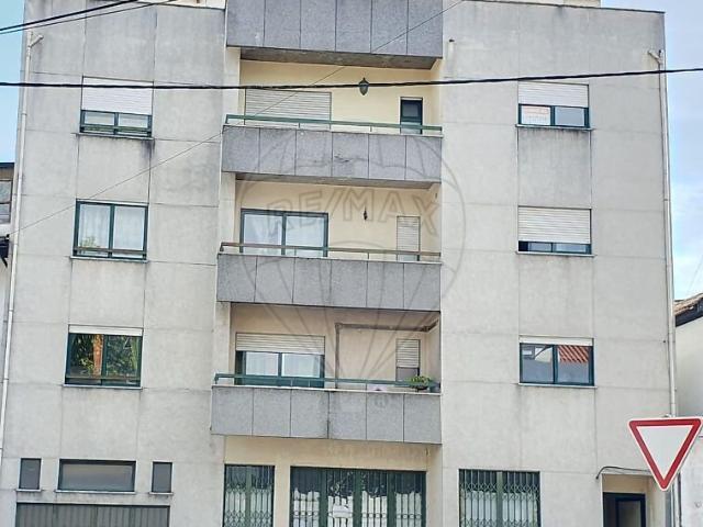 Apartamento T3 à venda em Sé, Santa Maria e Meixedo, Bragança RE/MAX Portugal