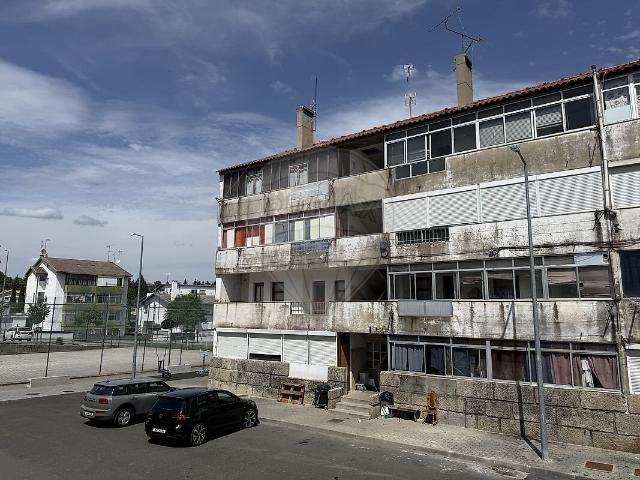 Apartamento T3 à venda em Sé, Santa Maria e Meixedo, Bragança RE/MAX Portugal