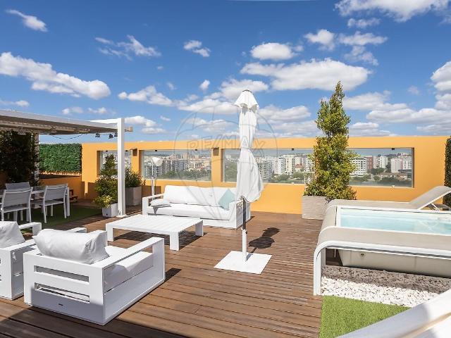 Apartamento T3 à venda em Setúbal São Julião, Nossa Senhora da Anunciada e Santa Maria da Graça, Setúbal RE/MAX Portugal