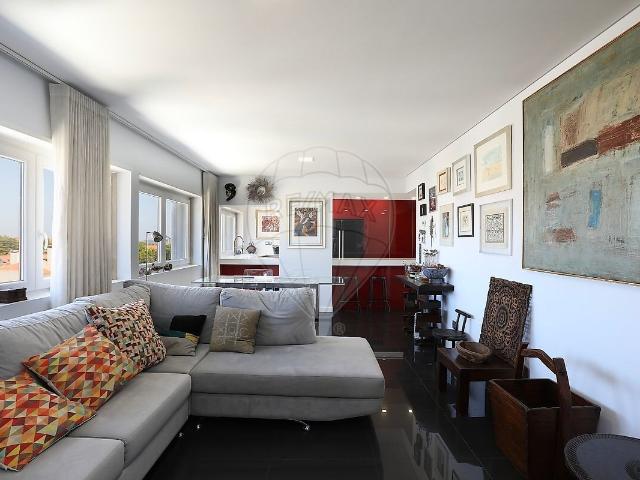 Apartamento T3 à venda em Sintra Santa Maria e São Miguel, São Martinho e São Pedro de Penaferrim, Sintra RE/MAX Portugal