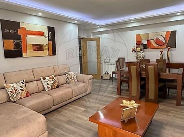 Apartamento T3 à venda em Tarouca e Dálvares, Tarouca RE/MAX Portugal