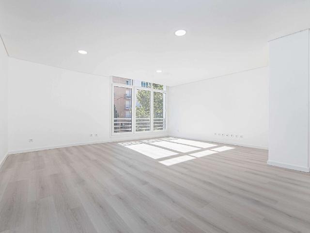 Apartamento T3 à venda em Vialonga, Vila Franca de Xira RE/MAX Portugal