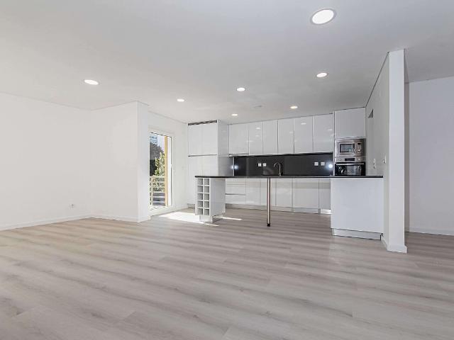 Apartamento T3 à venda em Vialonga, Vila Franca de Xira RE/MAX Portugal