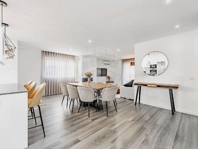 Apartamento T3 à venda em Vila Verde e Barbudo, Vila Verde RE/MAX Portugal