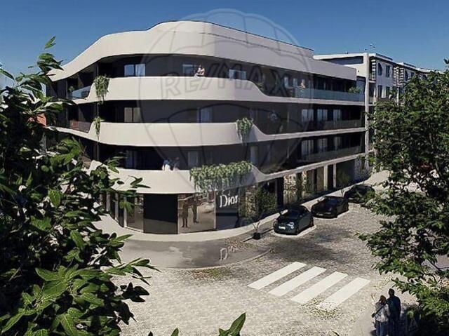 Apartamento T3 à venda em Vila Verde e Barbudo, Vila Verde RE/MAX Portugal