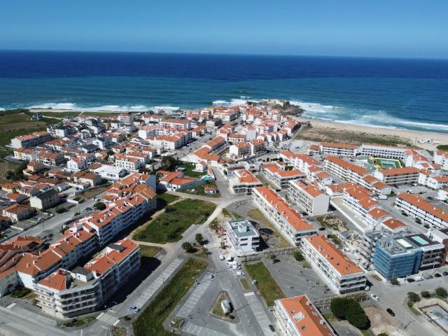 Apartamento T3 a 2 minutos da praia 98m² Atouguia Da Baleia