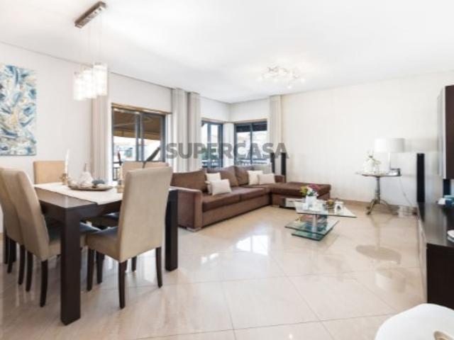 Apartamento T3 a 600 metros da Praia de Quarteira, Algarve