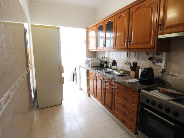 APARTAMENTO T3 ALMADA