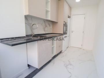 Falagueira-Venda Nova - Cozinha equipada
