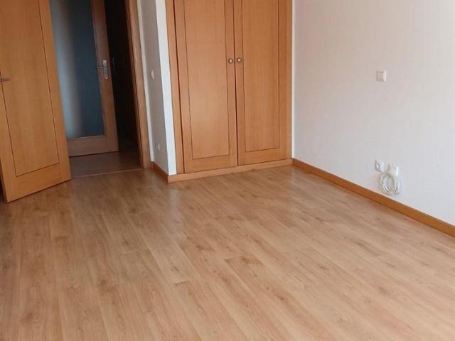 Apartamento T3 Arrendamento em Leiria, Pousos, Barreira e Cortes,Leiria