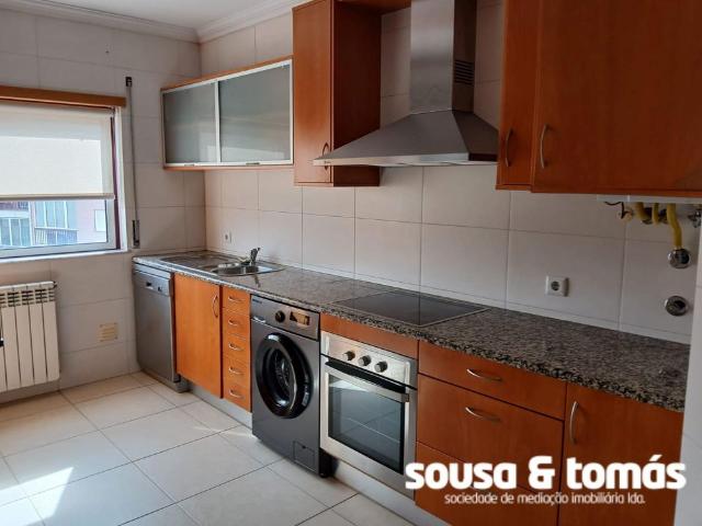 Apartamento T3 Arrendamento em Leiria, Pousos, Barreira e Cortes,Leiria