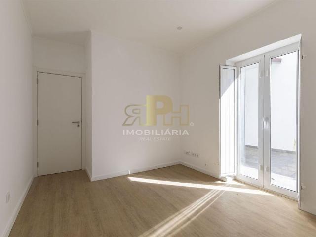 Apartamento T3 Arrendamento em Santarém Marvila, Santa Iria da Ribeira de Santarém, Santarém São Salvador e Santarém São Nicolau,Santarém