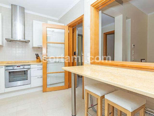 Apartamento T3 Arrendamento em Quarteira,Loulé