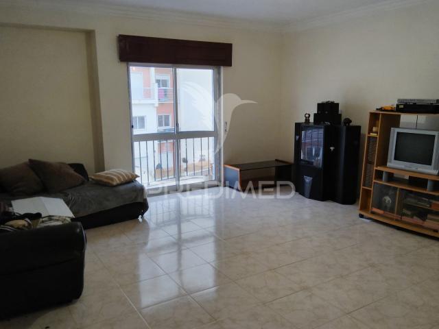 Apartamento T3 | Arrendamento | Monte Abrão