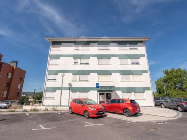 Apartamento T3 | Arrendamento | Praça Alberto Sá de Oliveira