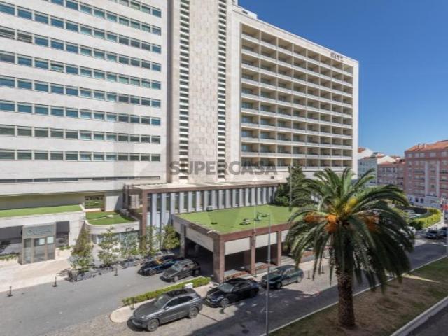 Apartamento T3 Avenidas Novas