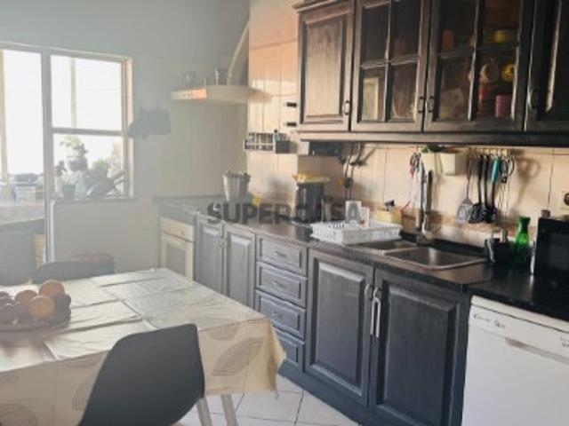 Apartamento T3, boa localização, Faro, Algarve