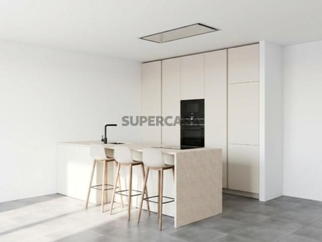 Apartamento T3 c/ Parqueamento RC. Montijo