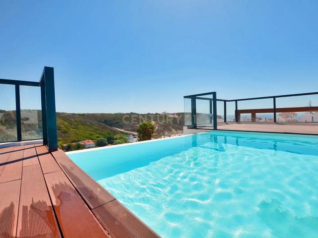 Apartamento T3 c/ Piscina e Garagem