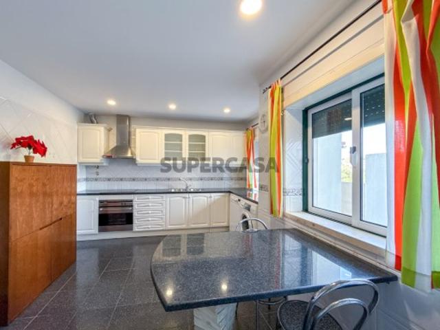 Apartamento T3 c/ Terraço e Garagem Cardal, Vila Nova da Barquinha