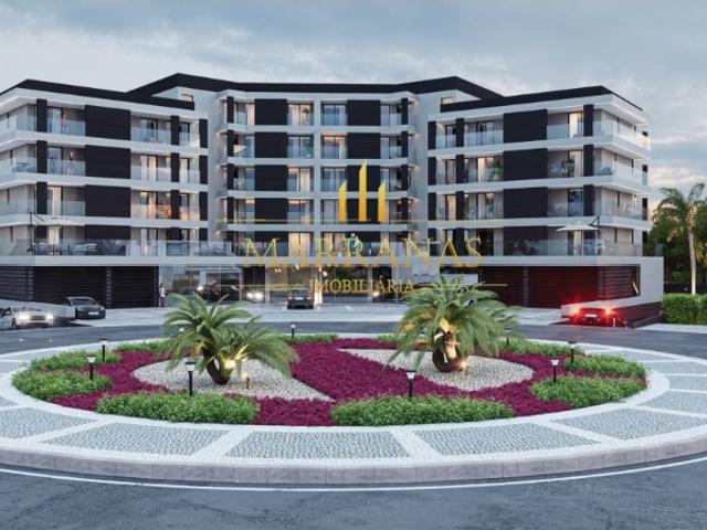 Apartamento T3 c/ varanda
