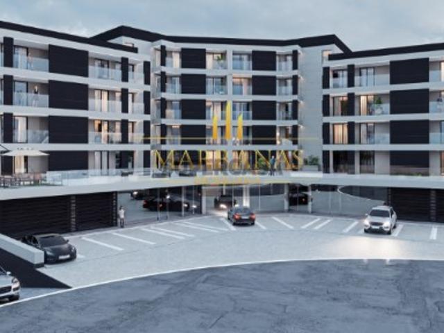 Apartamento T3 c/ varanda