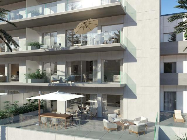Apartamento T3 c/ Varandas e Parqueamentos em Campolide | Li. 186m² Campolide