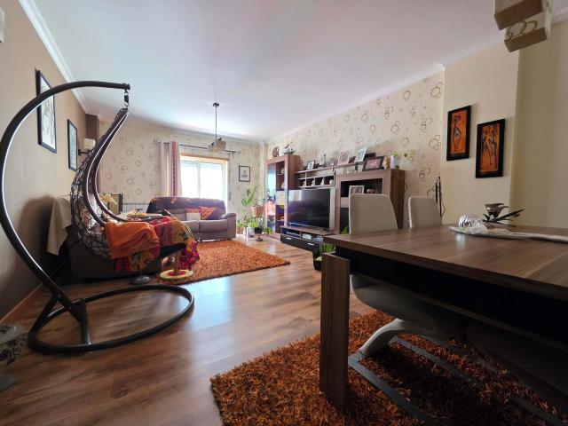 Apartamento T3 Caldas da Rainha Nossa Senhora do Pópulo, Caldas da Rainha, arrendamento CAL 216945