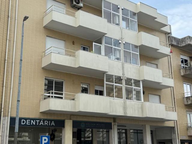 Apartamento T3 Caldas das Taipas