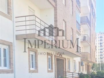 Apartamento T3, Carregado e Cadafais, Alenquer | BPI Expresso Imobiliário