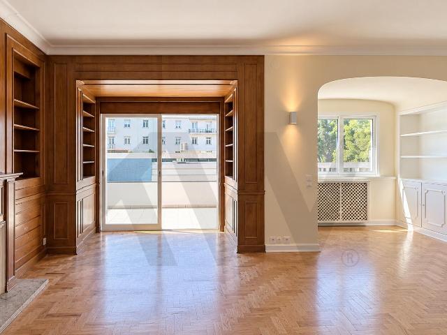 Apartamento T3 | Centro do Estoril