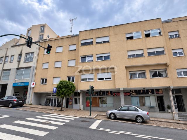 Apartamento T3 Centro Montalegre