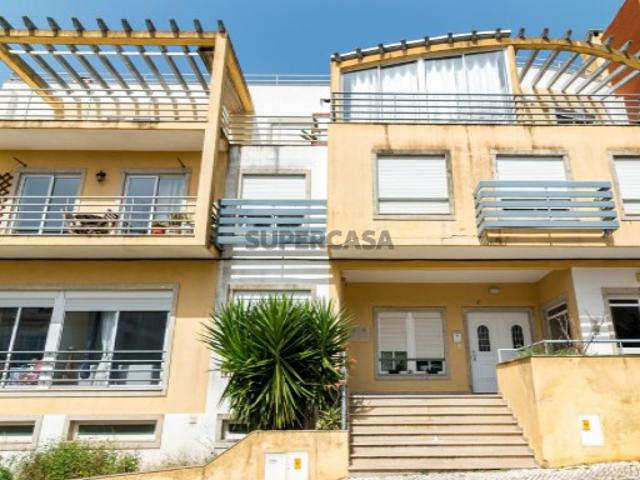 Apartamento T3, com 3 lugares de parqueamento a 10 minutos Lisboa Sintra