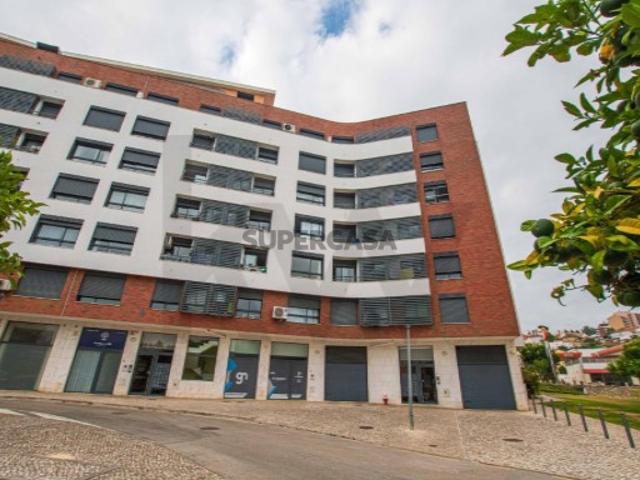 Apartamento T3 com 103 m², parqueamento e arrecadação | D’El Rey Residence Alenquer